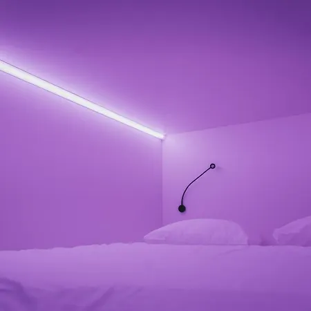 This HoTel
