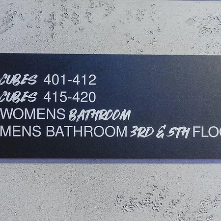 This HoTel *