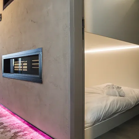 This HoTel Amsterdam