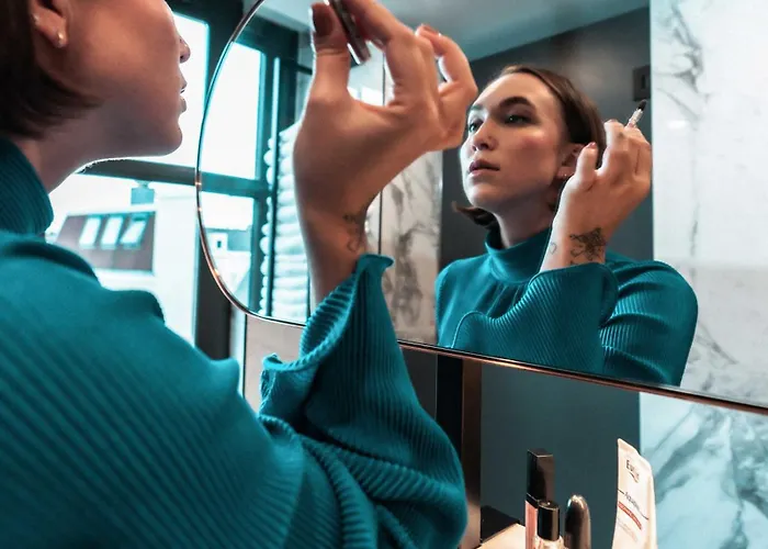 This HoTel Hostel Amsterdam