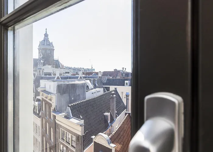 Ostello This HoTel *